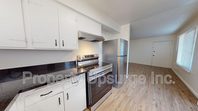2705 Radio Ln - Photo 3 of 16