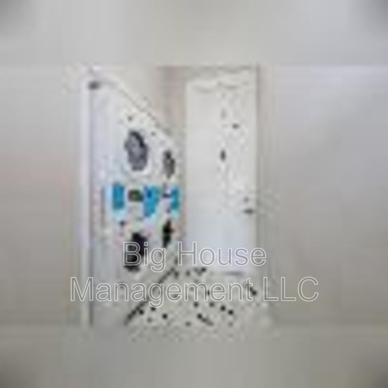 3407 Elgin Avenue #4 - Photo 5 of 7