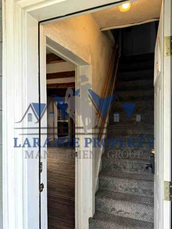 818 S 4th St - Photo 4 of 17