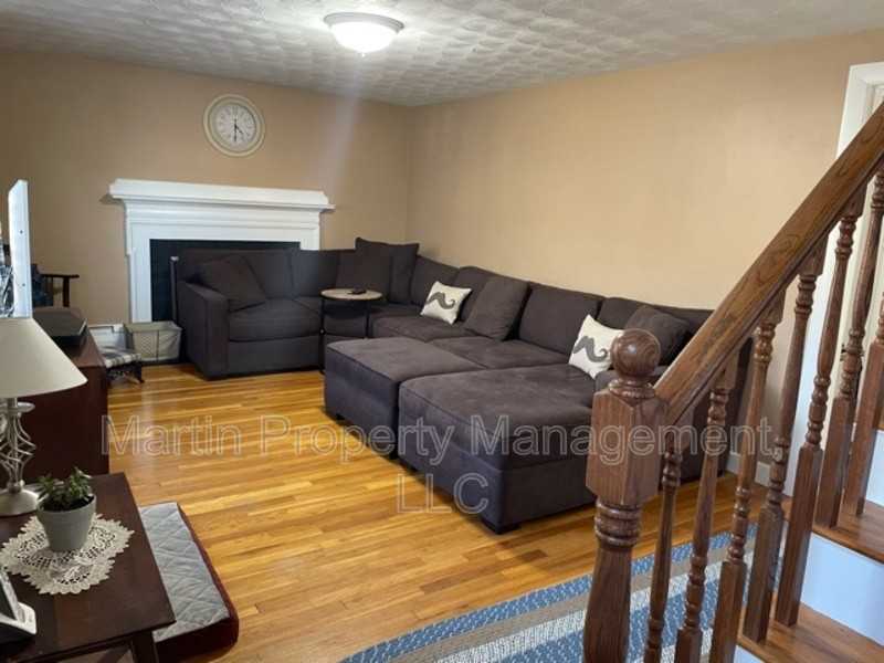 533 Water St - Photo 2 of 14