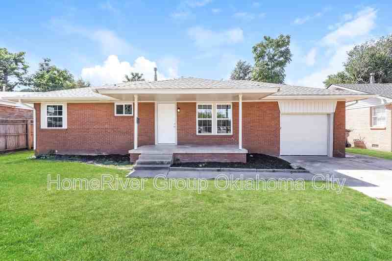 1229 N Sterling Ave - Photo 2 of 19