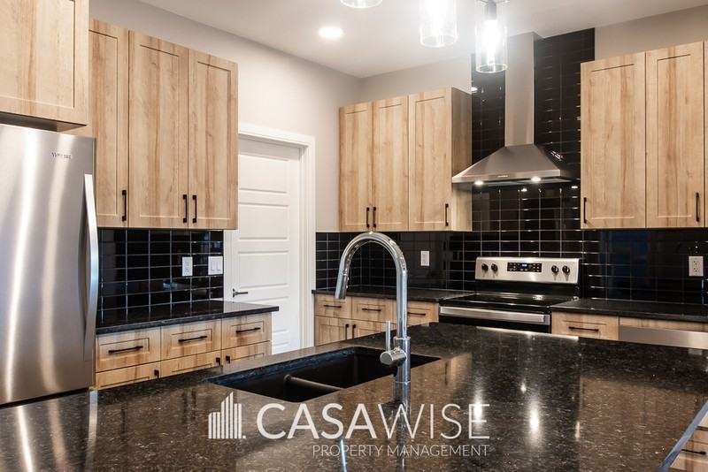 7811 Yorke Rd Nw #MAIN - Photo 2 of 19