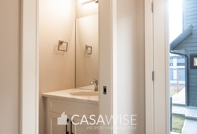 7811 Yorke Rd Nw #MAIN - Photo 7 of 19