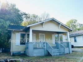 featured image of 1006 Rockway Dr