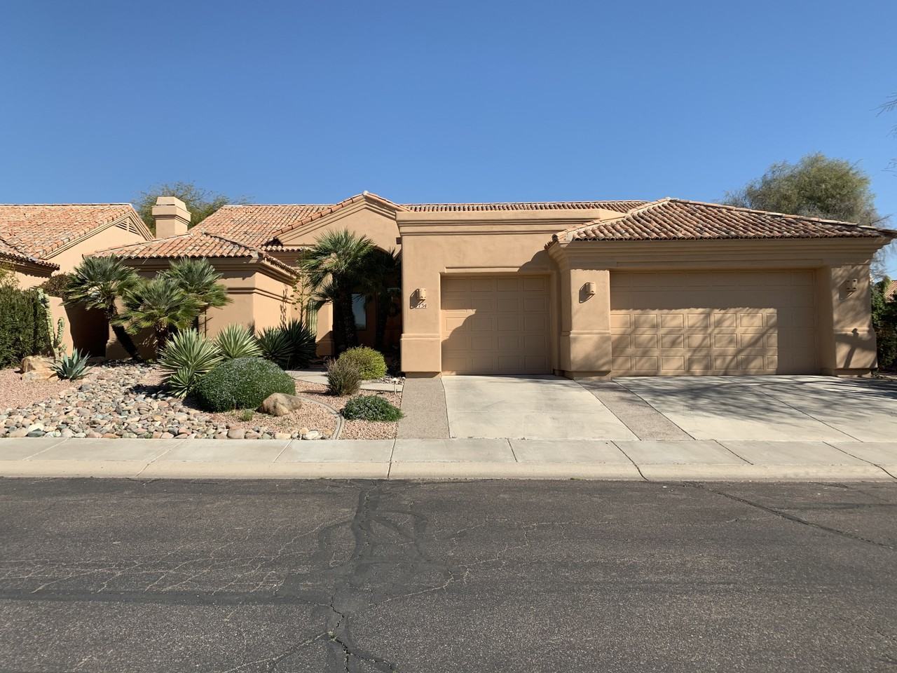 7734 E Hartford Dr - Photo 6 of 23