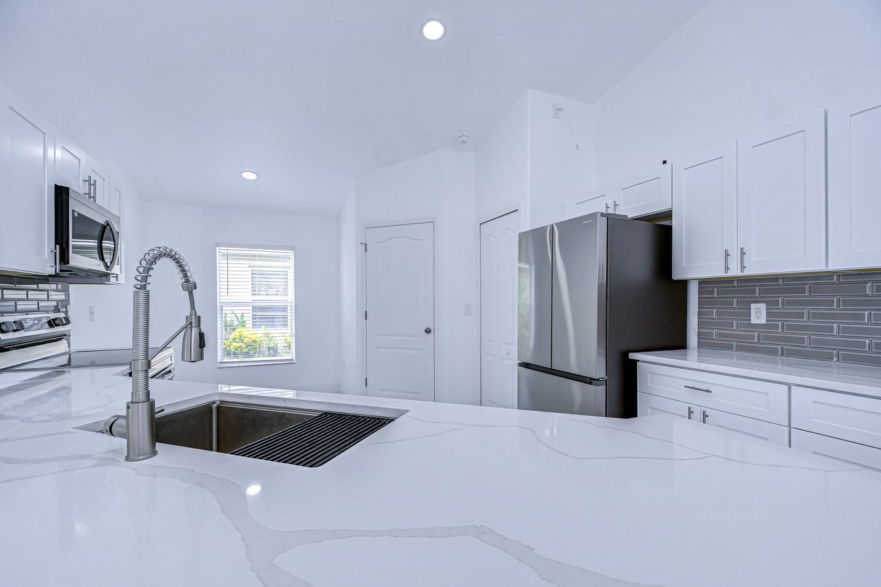 2227 Colville Chase Dr - Photo 2 of 30