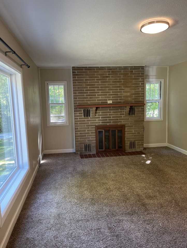 18173 148th Ave - Photo 4 of 23