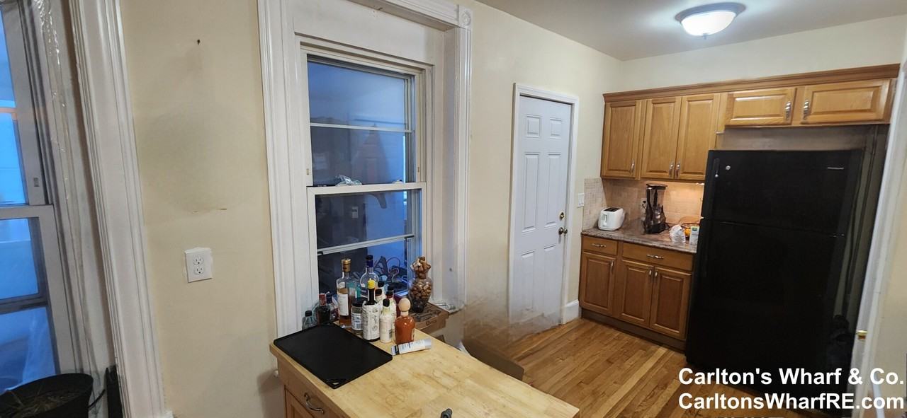 336 Meridian St #1 - Photo 3 of 8