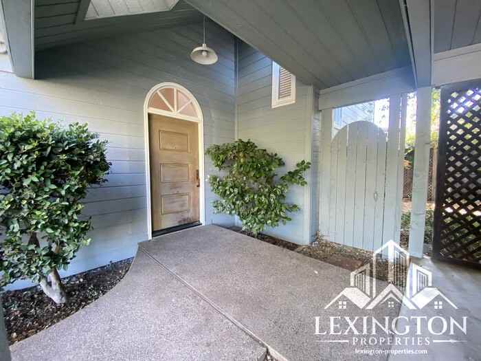 1524 Meadowlark Way - Photo 3 of 48