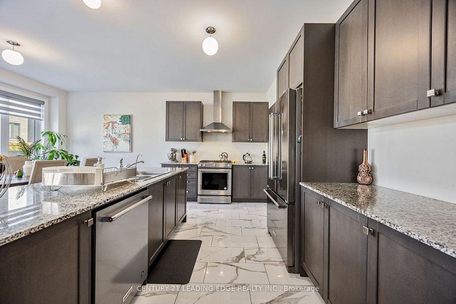 56 Birkett Way - Photo 3 of 30