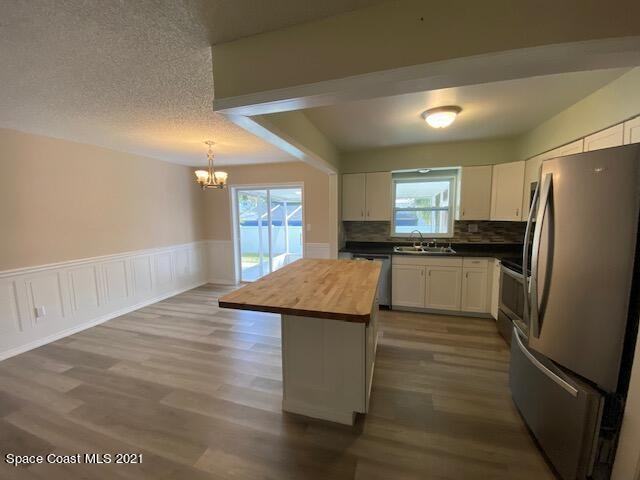 961 N Dixie Ave - Photo 3 of 12