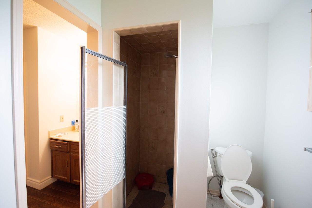 4621 Phoenix Park Crescent - Photo 2 of 2