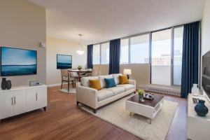 featured image of 525 Wentworth Ave