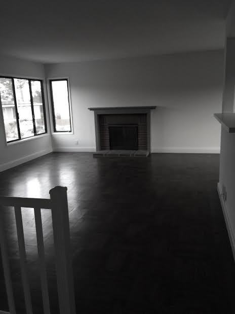 321 Valencia Dr - Photo 2 of 5