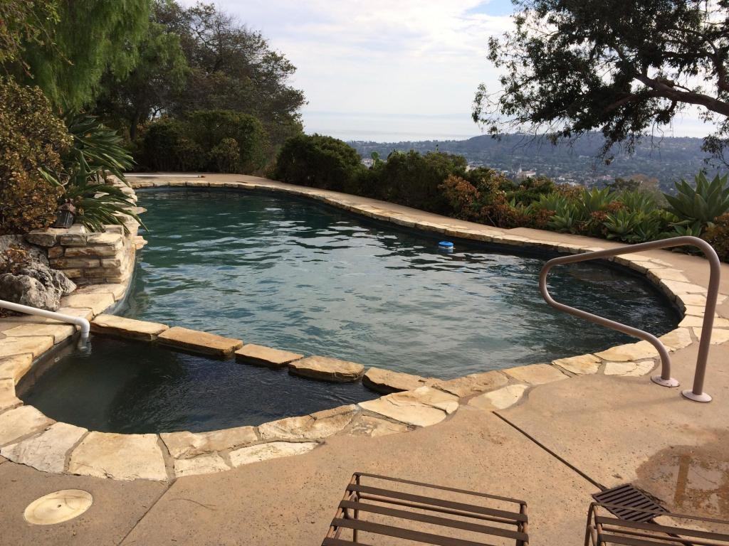 2055 Las Tunas Rd - Photo 2 of 20