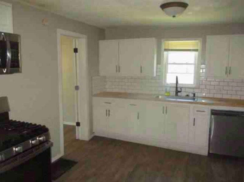 805 S Hardy Ave - Photo 3 of 6