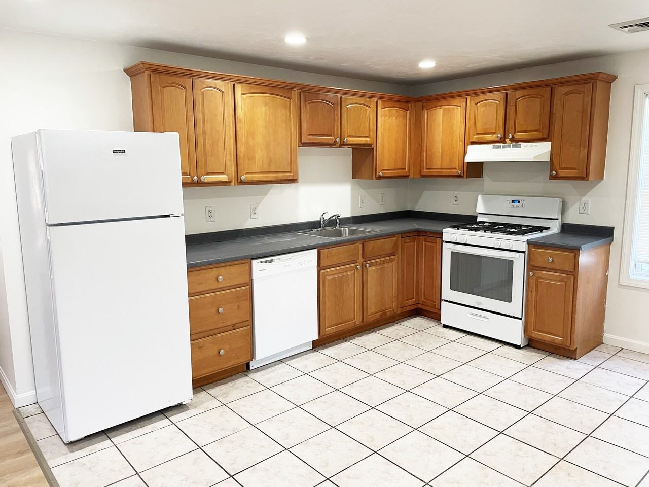 1508 Hyde Park Ave #2 - Photo 2 of 10