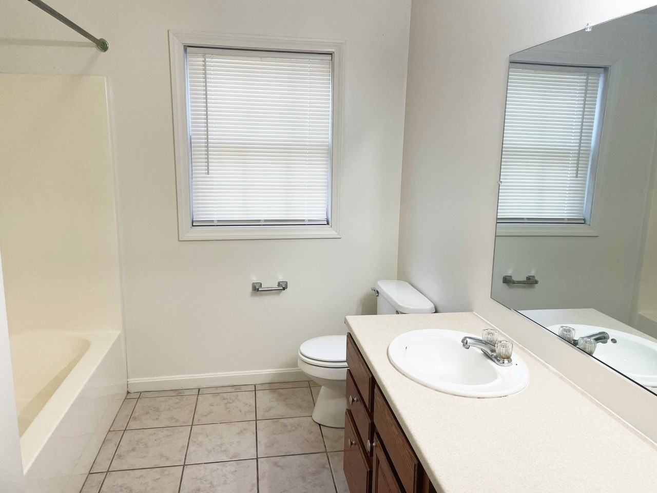 1508 Hyde Park Ave #2 - Photo 6 of 10