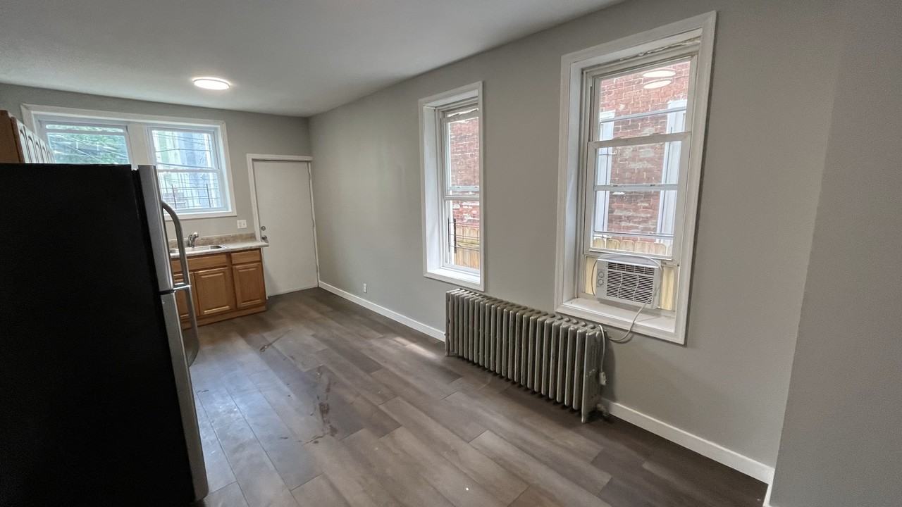 2009 E Tioga St #1 - Photo 7 of 23