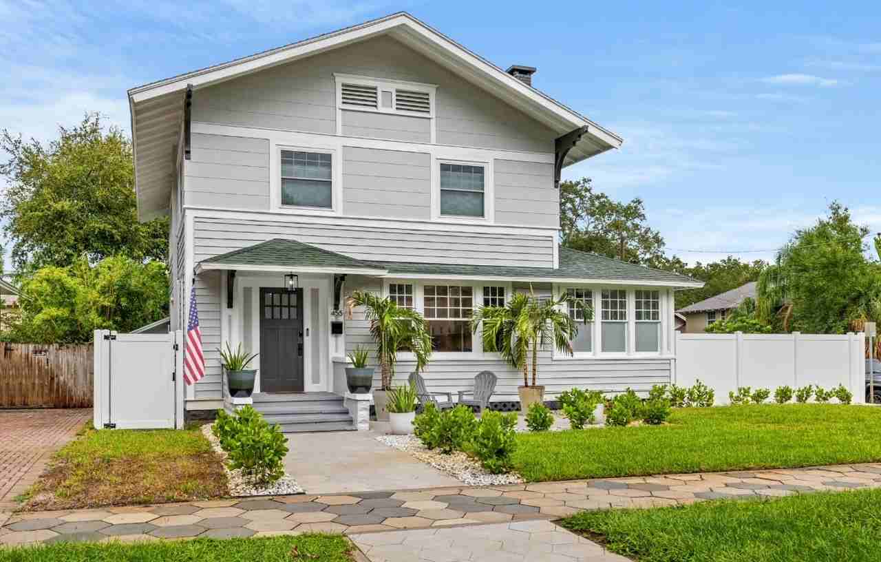 455 10th Ave Ne #NA - Photo 3 of 20