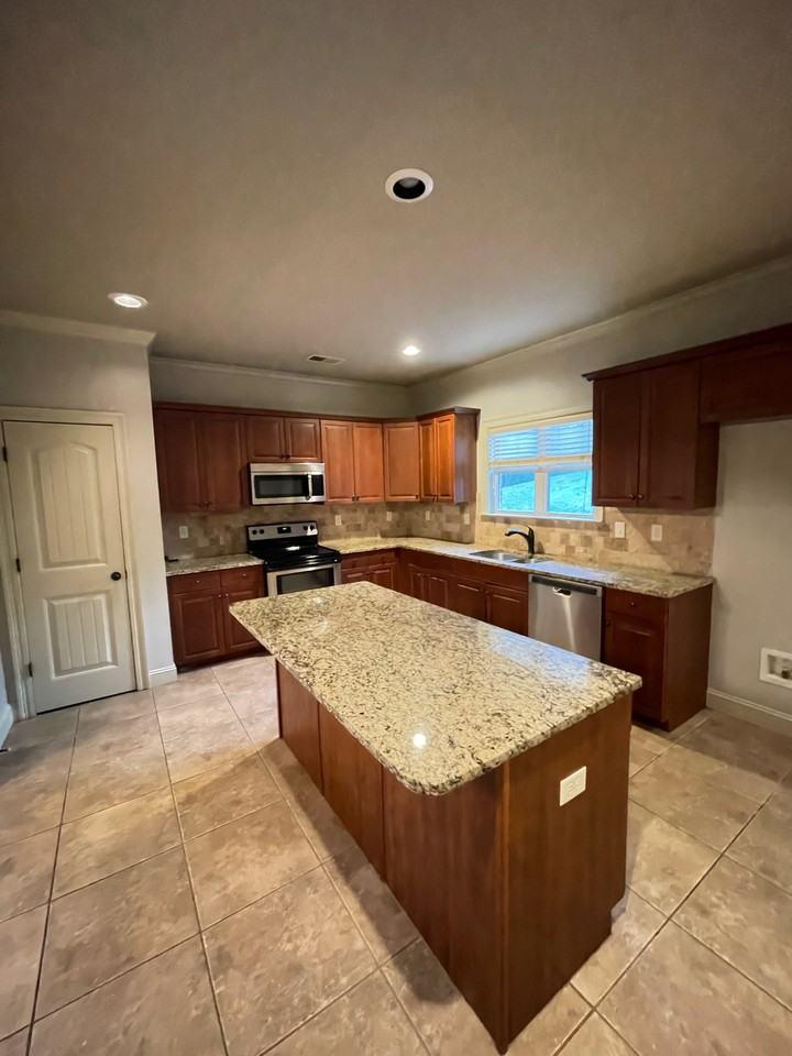 217 Lacey Ave #NA - Photo 4 of 6