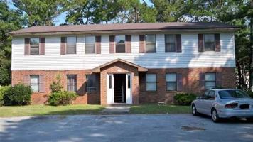 featured image of 108 Ravenwood Dr #D