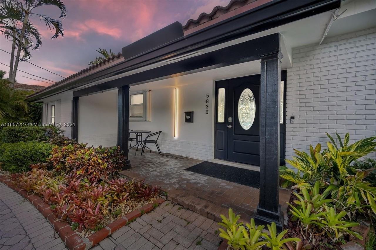 5830 Ne 14th Rd - Photo 5 of 46