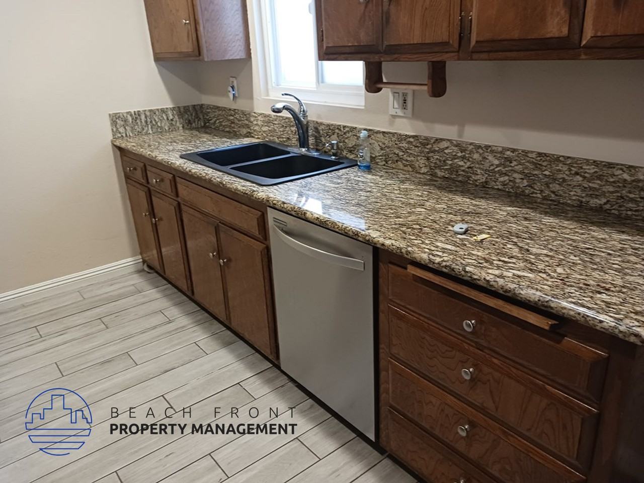 11026 Pangborn Ave. - Photo 2 of 15