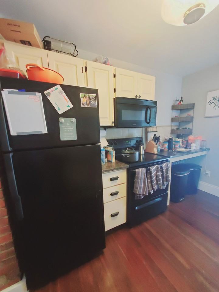 73 Mayflower Ave #2 - Photo 2 of 8
