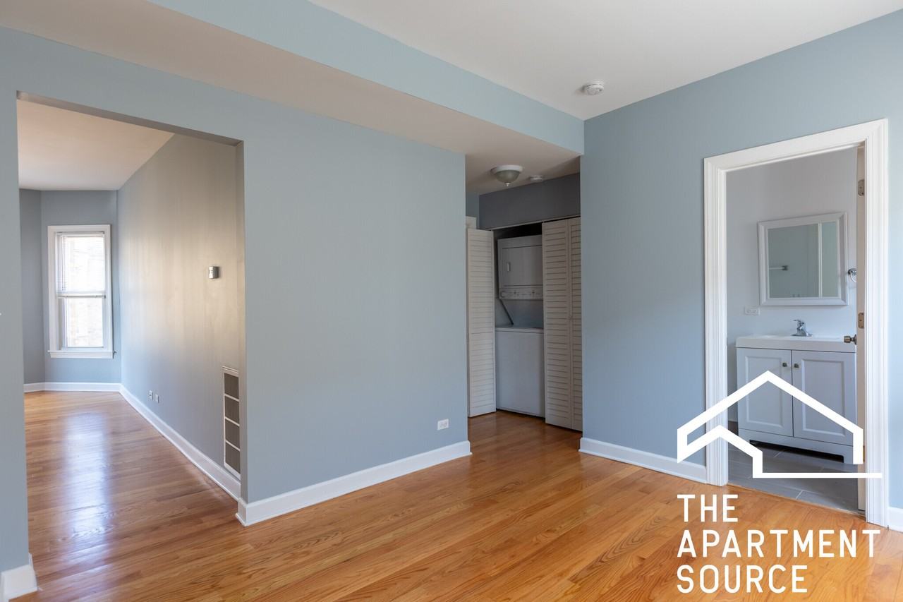 1646 W Pratt Blvd #1I - Photo 6 of 10