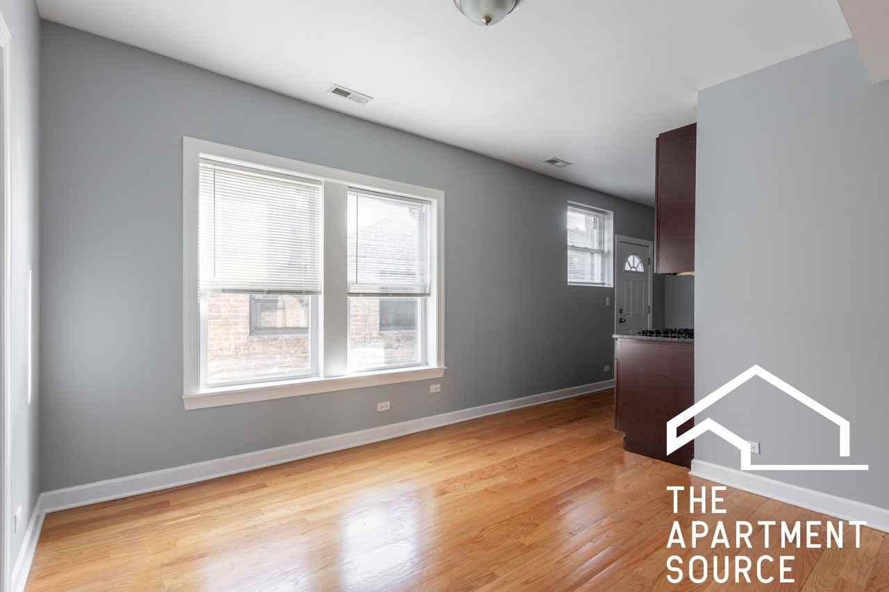 1646 W Pratt Blvd #1I - Photo 7 of 10