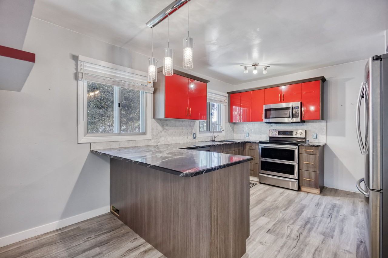 734 School Rd - Photo 2 of 20