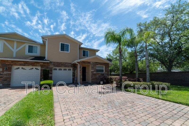 10100 Green Branch Ct - Photo 2 of 34