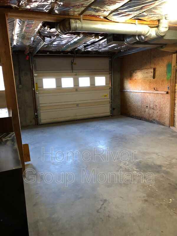 2248 Hillside Dr - Photo 2 of 16