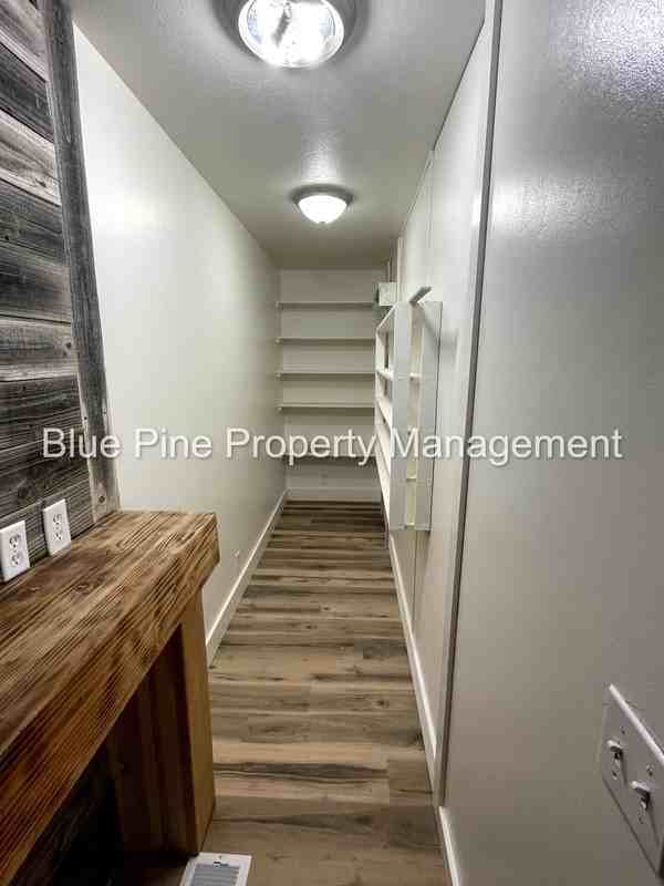 2871 N 41st E - Photo 5 of 21