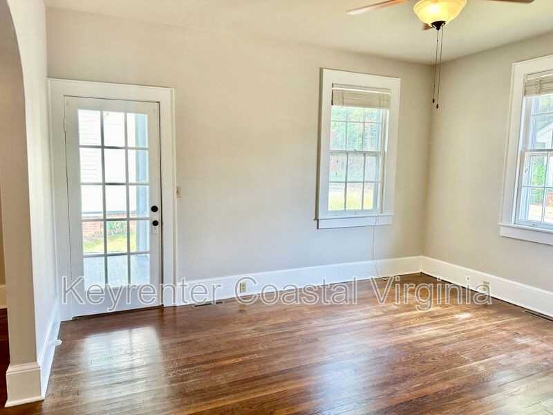 236 S Mason St - Photo 3 of 15