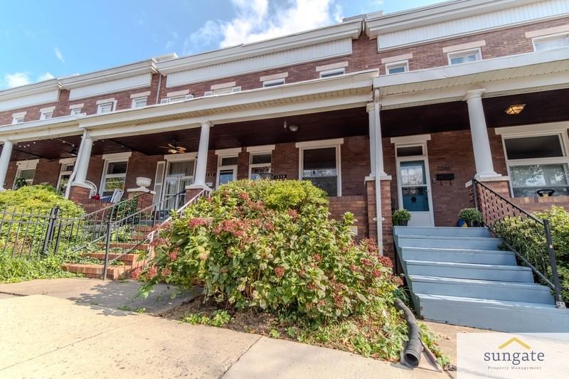 1359 Weldon Ave - Photo 2 of 22