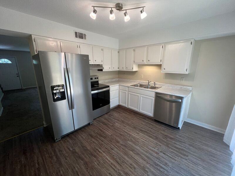 2402 Briggs Ave #B - Photo 2 of 21