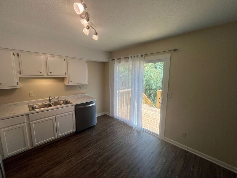 2402 Briggs Ave #B - Photo 3 of 21