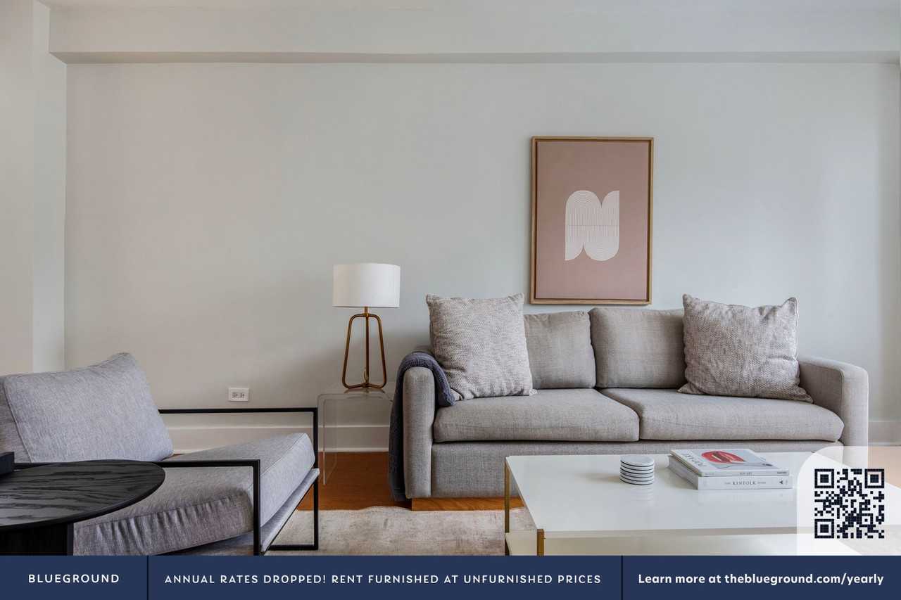 340 East 51st Street - Photo 3 of 30