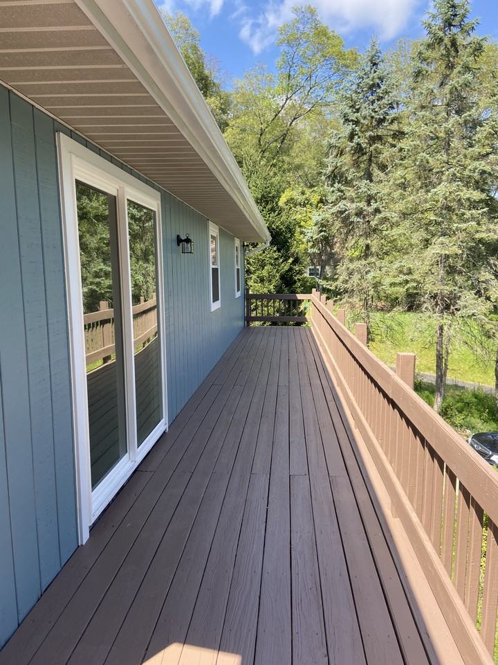 1027 Maple Lake Dr #NA - Photo 2 of 14