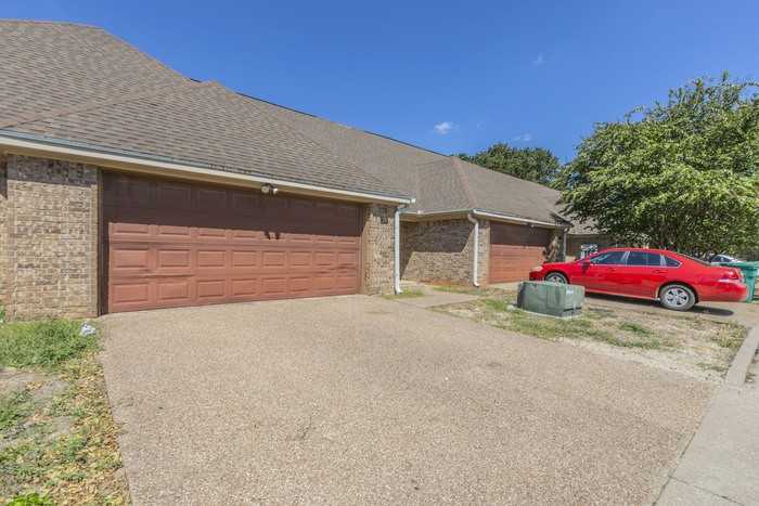 19 Addie Ln - Photo 2 of 17