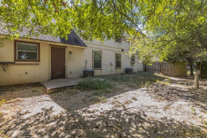 19 Addie Ln - Photo 3 of 17