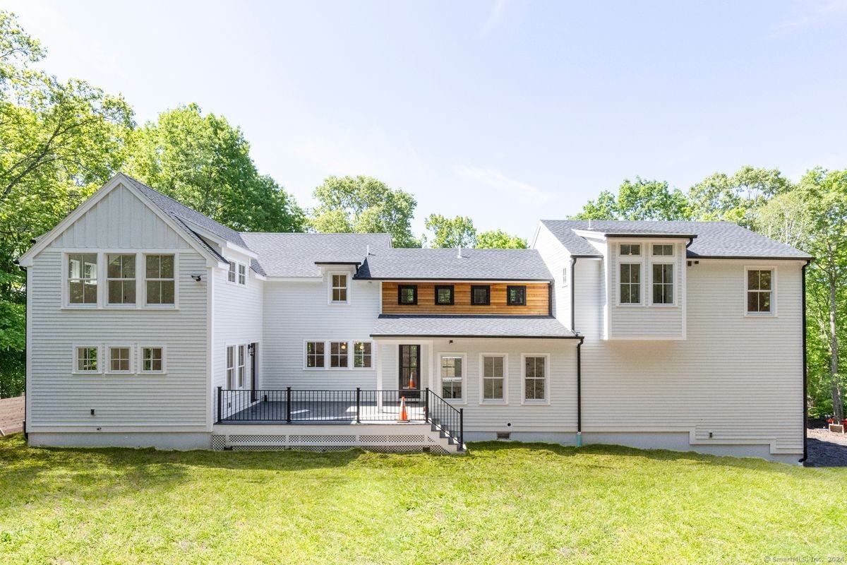 486 Munger Ln - Photo 2 of 25