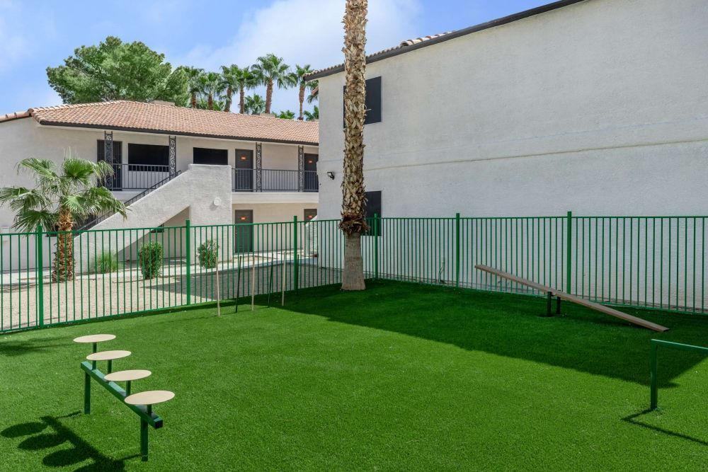 1755 Palm St - Photo 3 of 9