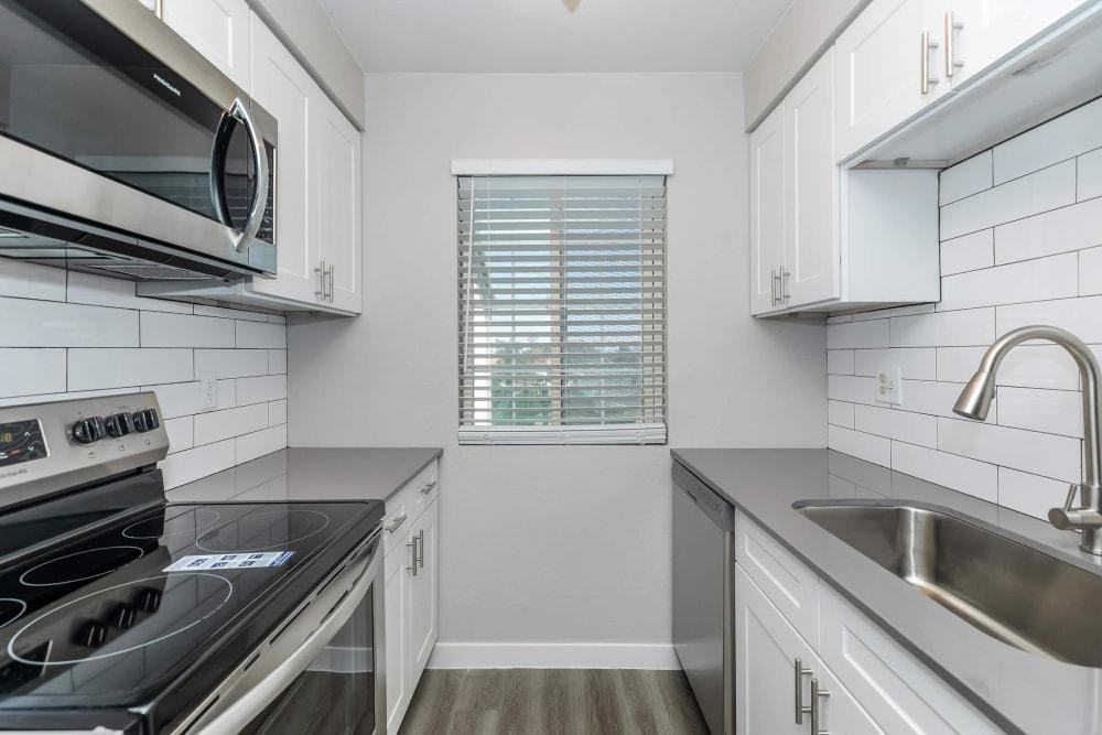 4801 Spencer St - Photo 2 of 12