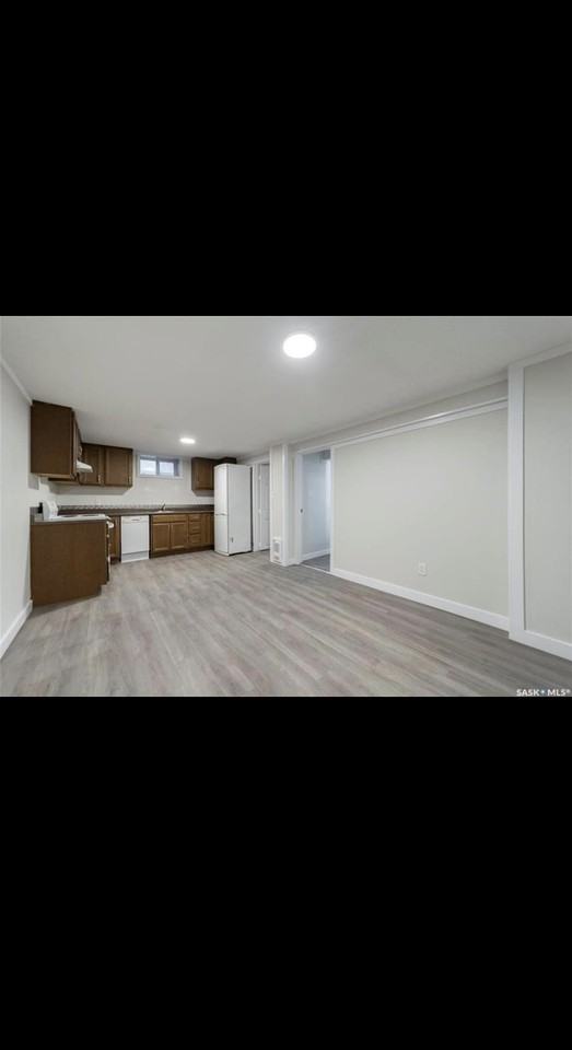 2836 Elphinstone Street - Photo 2 of 10