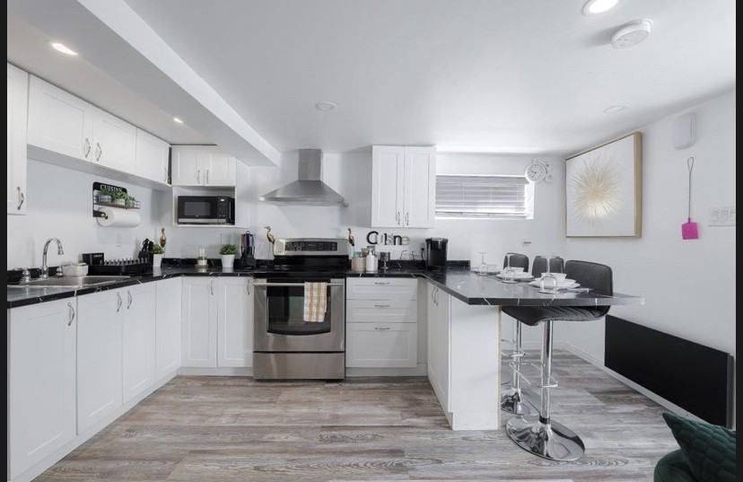 11749 Rue Victoria - Photo 2 of 17