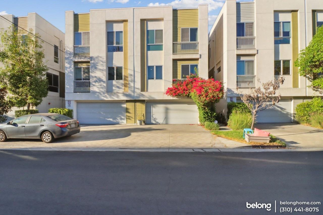 5907 Saturn St - Photo 2 of 42