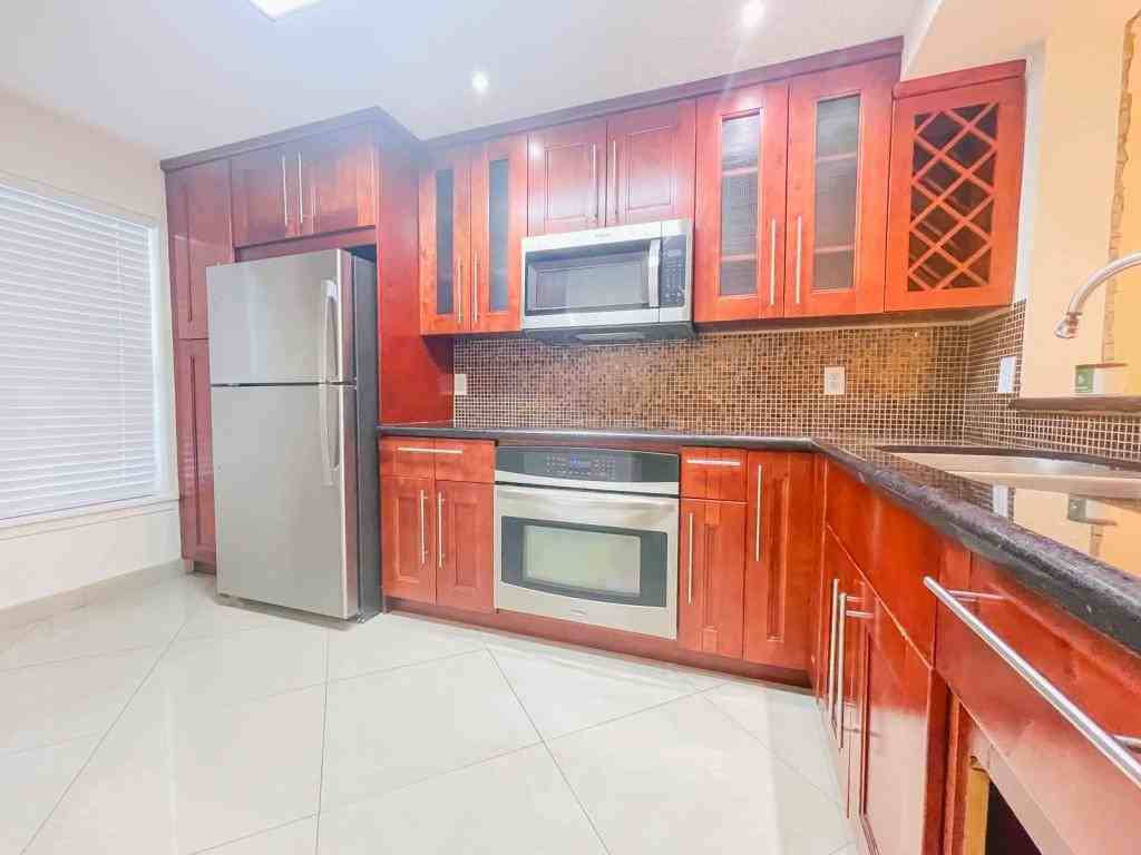 4904 Sw 31st Ter - Photo 4 of 22